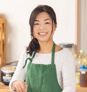 内山　美菜子